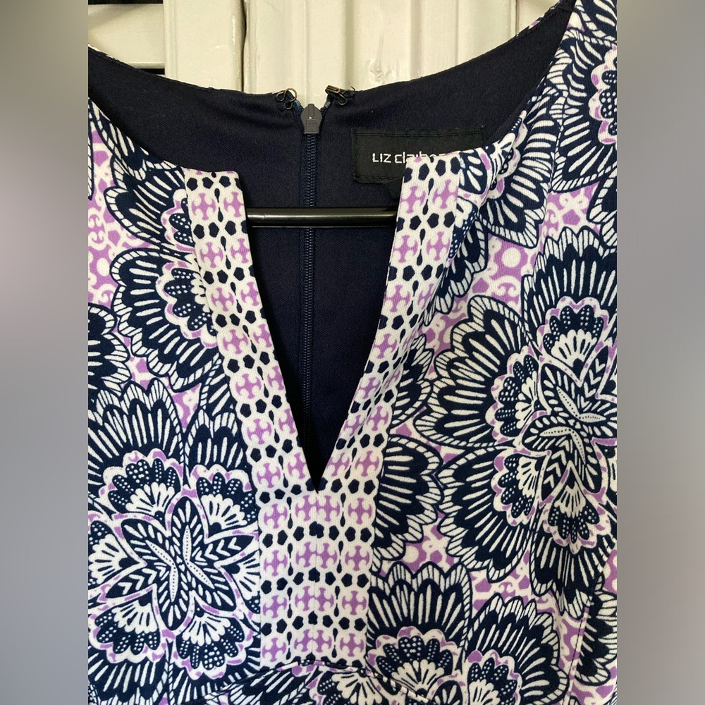 🌵 Liz Claiborne Dress Sleeveless V-Neck Purple Floral Fit & Flare Sz 6 - Picture 9 of 13